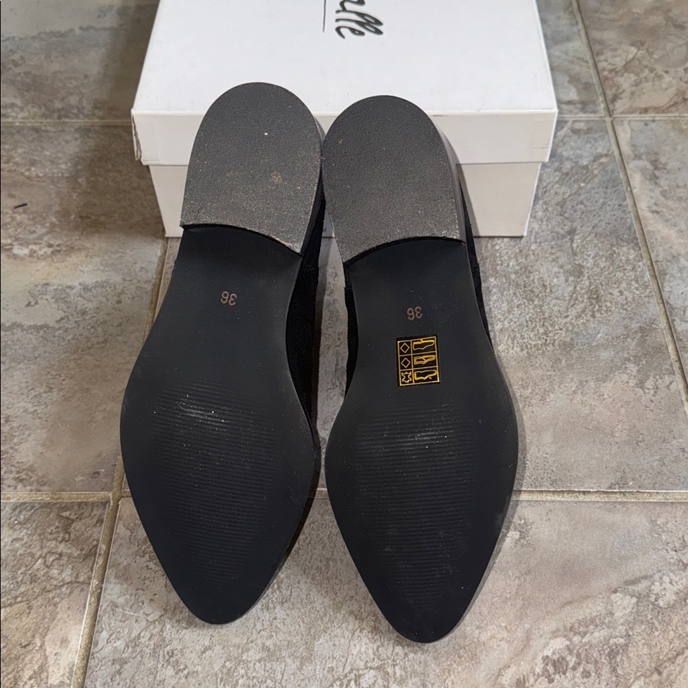 BNIB L'INTERVALLE Black Suede Teesha Chelsea Ankle Boots - Picture 5 of 7